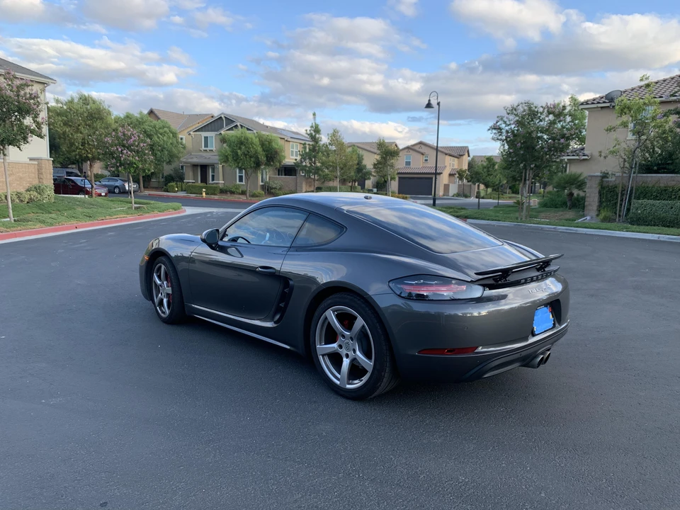 2017 Porsche 718 Cayman S - Image 15 of 31