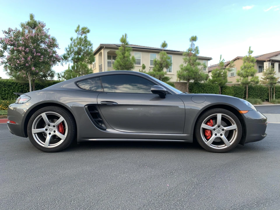 2017 Porsche 718 Cayman S - Image 4 of 31