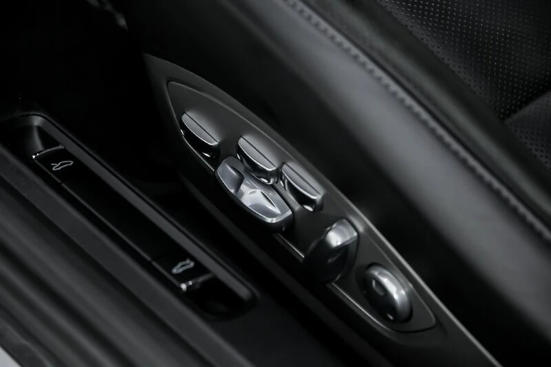 2017 Porsche Cayman - Image 23 of 31