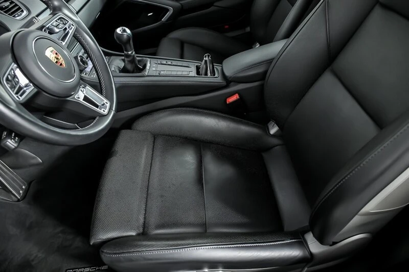 2017 Porsche Cayman - Image 20 of 31