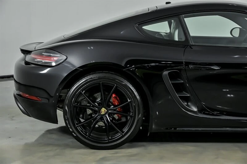 2017 Porsche Cayman - Image 13 of 31