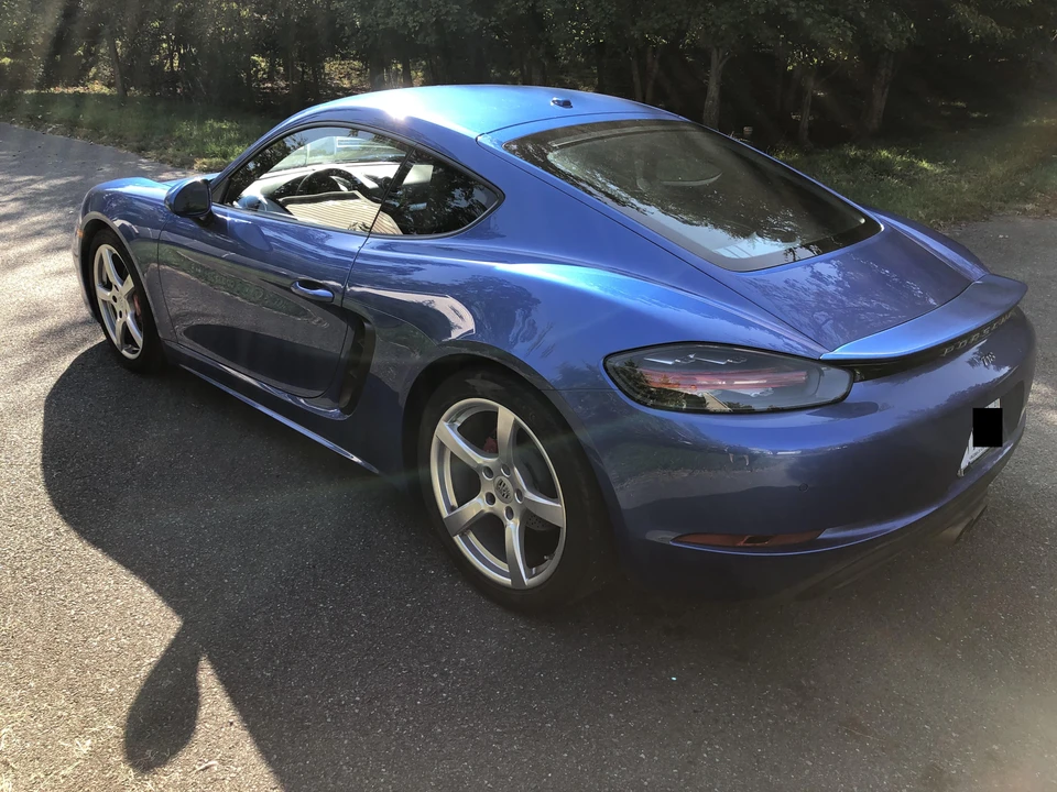 2017 Porsche 718 Cayman S - Image 10 of 31