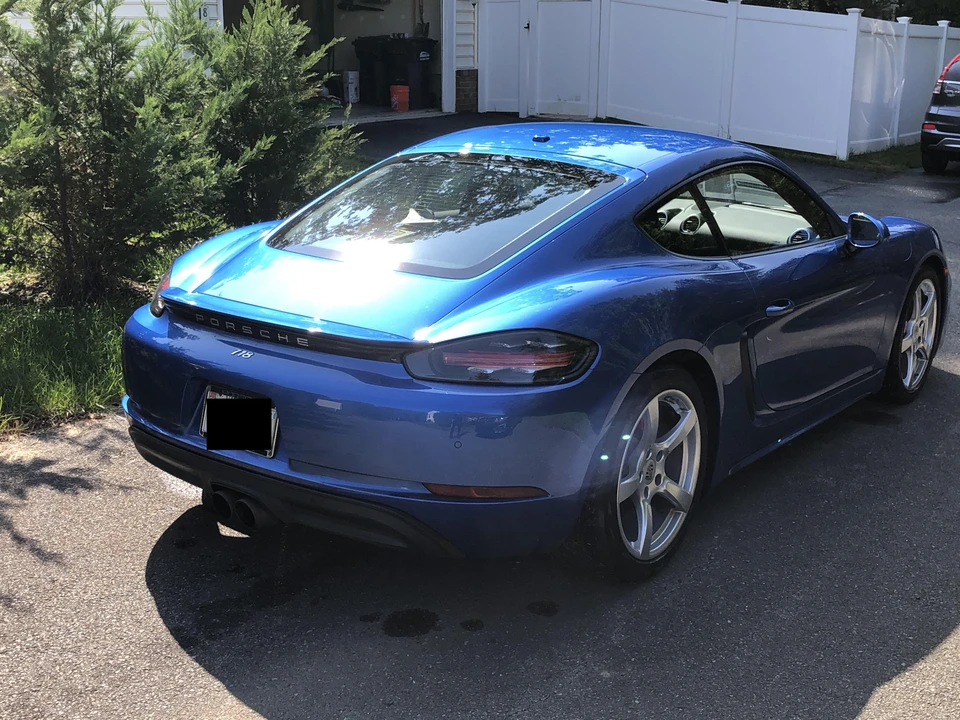 2017 Porsche 718 Cayman S - Image 12 of 31