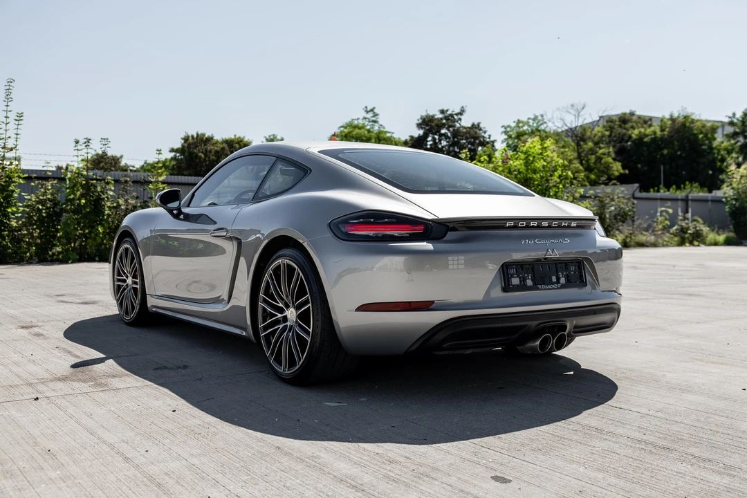 2017 Porsche 718 Cayman S - Image 5 of 31