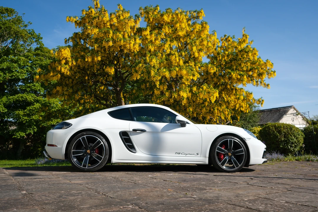 2017 Porsche 718 Cayman S - Image 4 of 31