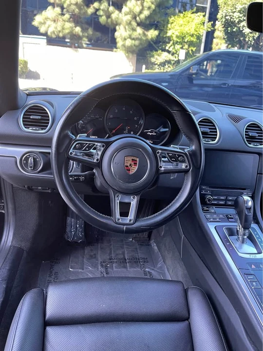2017 Porsche 718 Cayman - Image 7 of 11