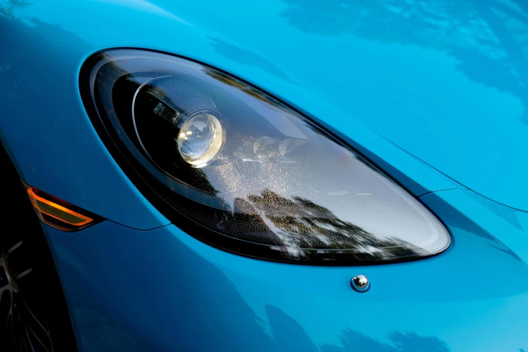 2017 Porsche 718 Cayman - Image 24 of 31