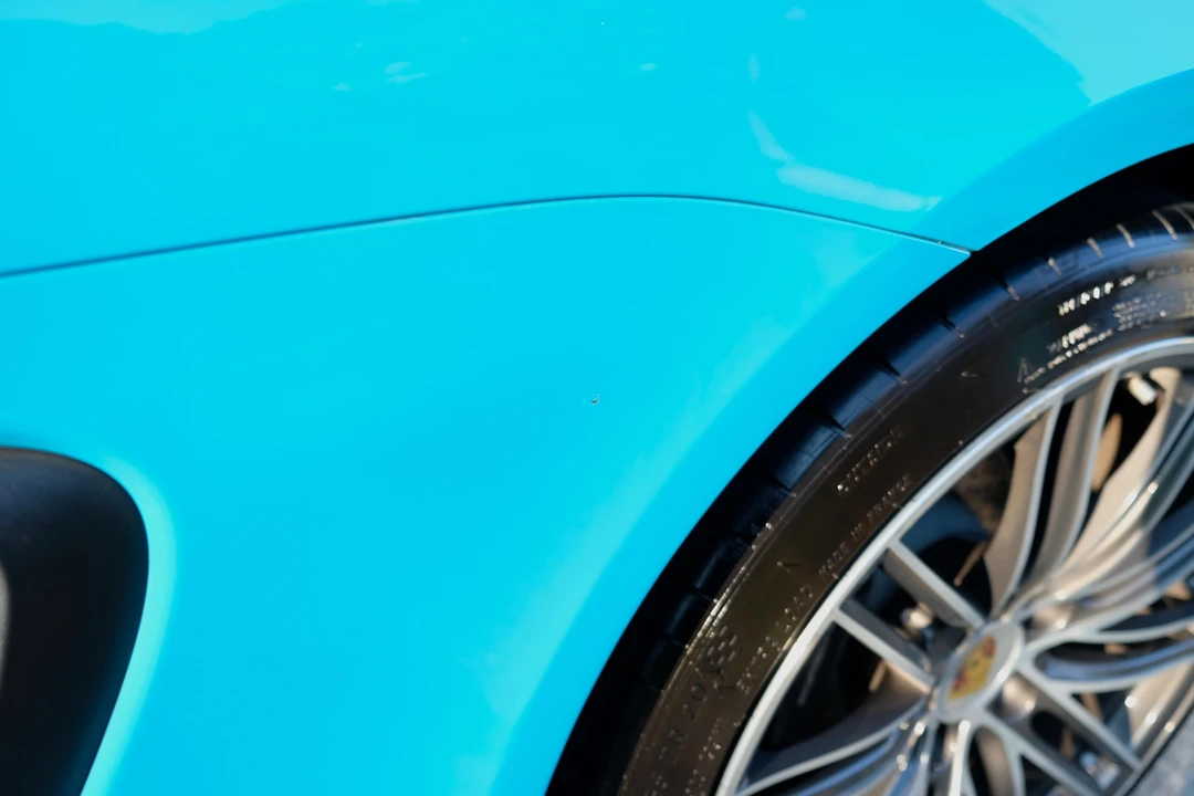2017 Porsche 718 Cayman - Image 25 of 31