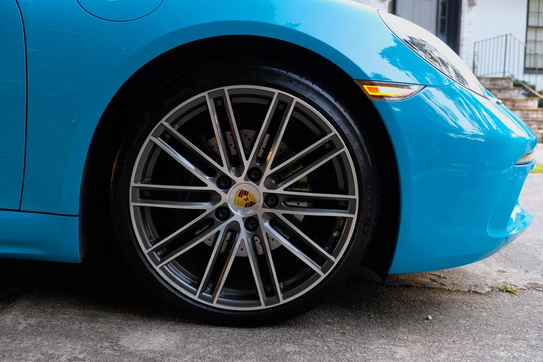 2017 Porsche 718 Cayman - Image 27 of 31