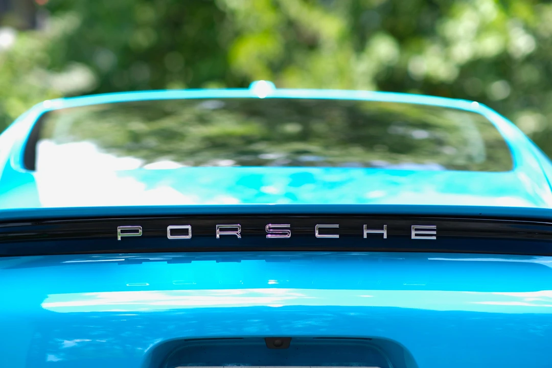 2017 Porsche 718 Cayman - Image 17 of 31