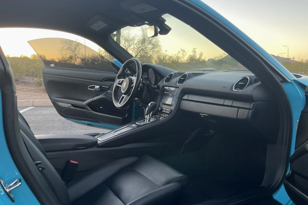 2017 Porsche 718 Cayman - Image 9 of 11