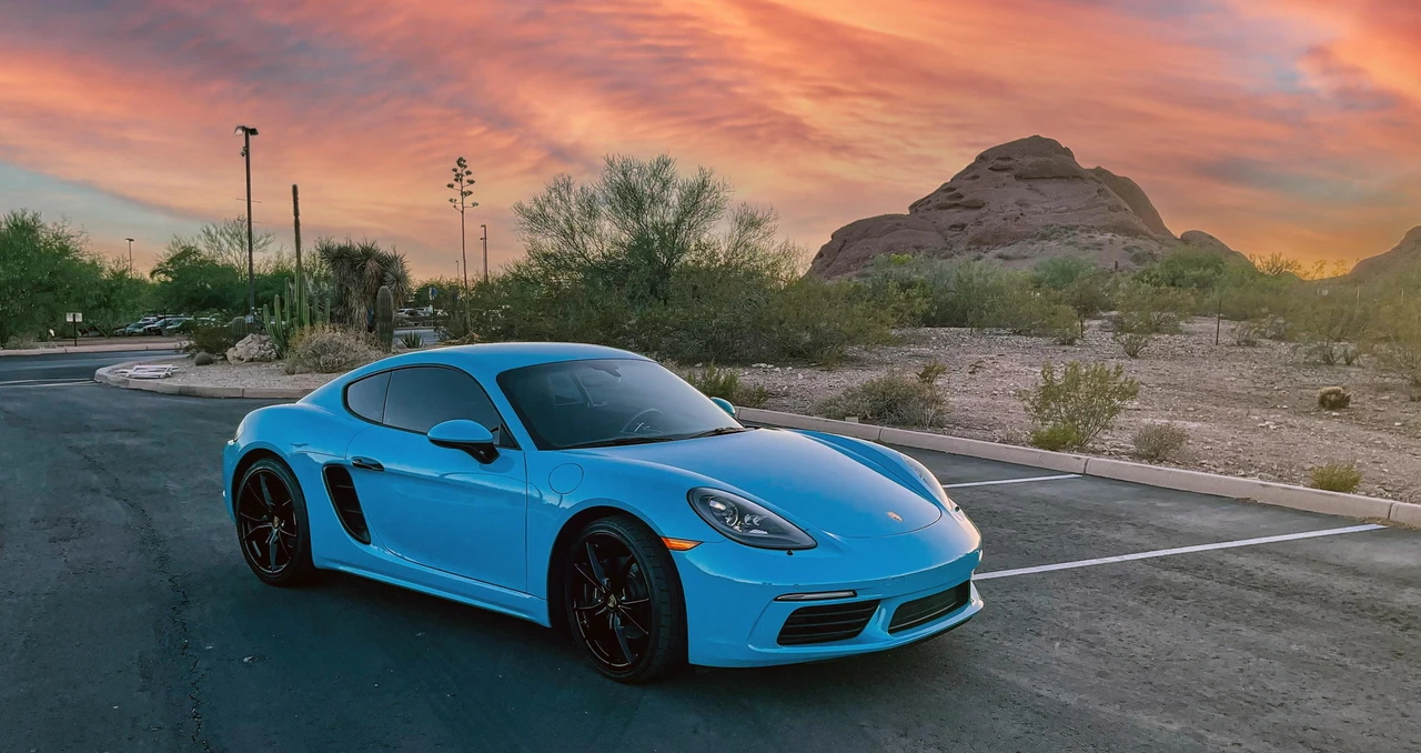 2017 Porsche 718 Cayman - Image 7 of 11