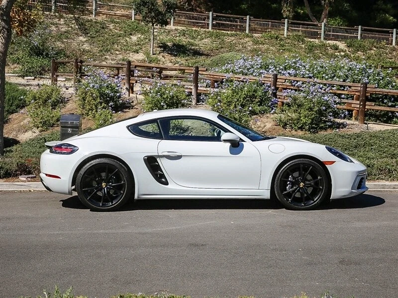 2017 Porsche 718 Cayman - Image 8 of 21