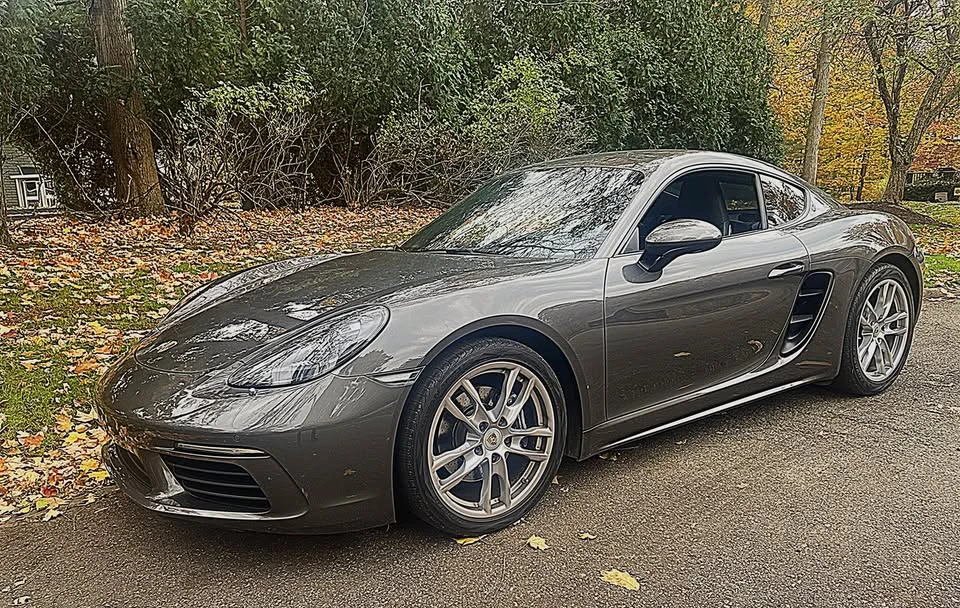 2017 Porsche 718 Cayman - Image 2 of 20