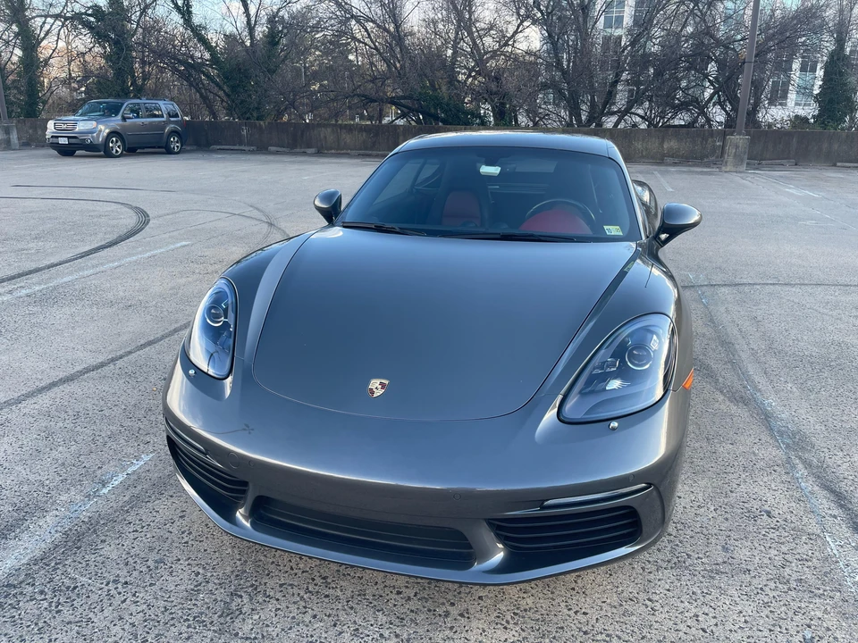 2017 Porsche 718 Cayman - Image 10 of 31