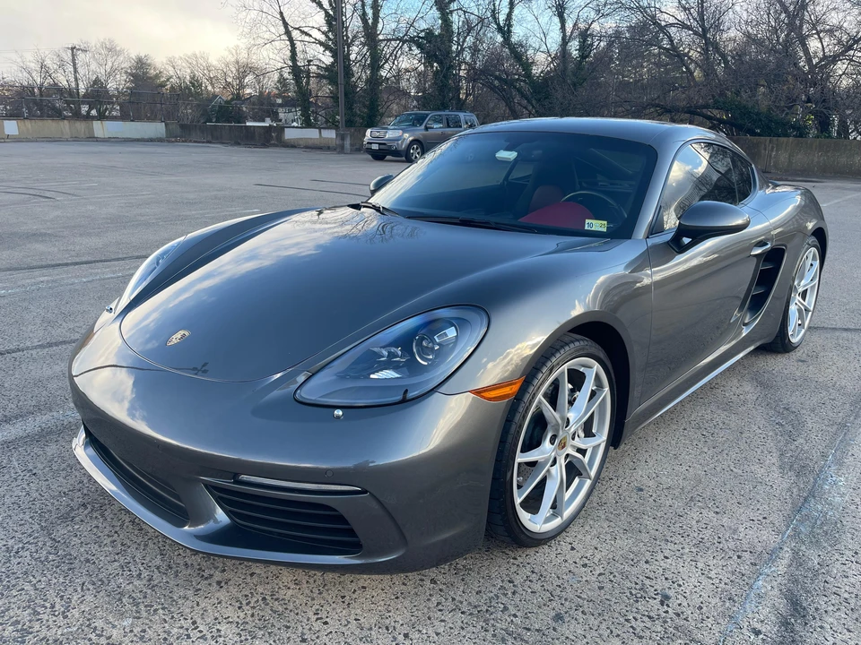 2017 Porsche 718 Cayman - Image 16 of 31