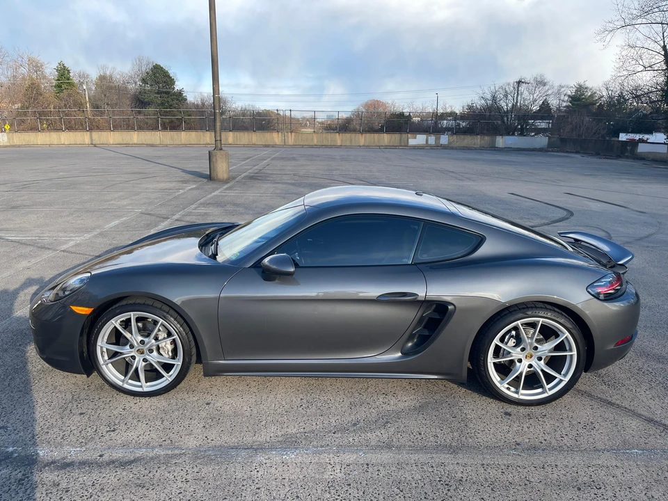 2017 Porsche 718 Cayman - Image 22 of 31