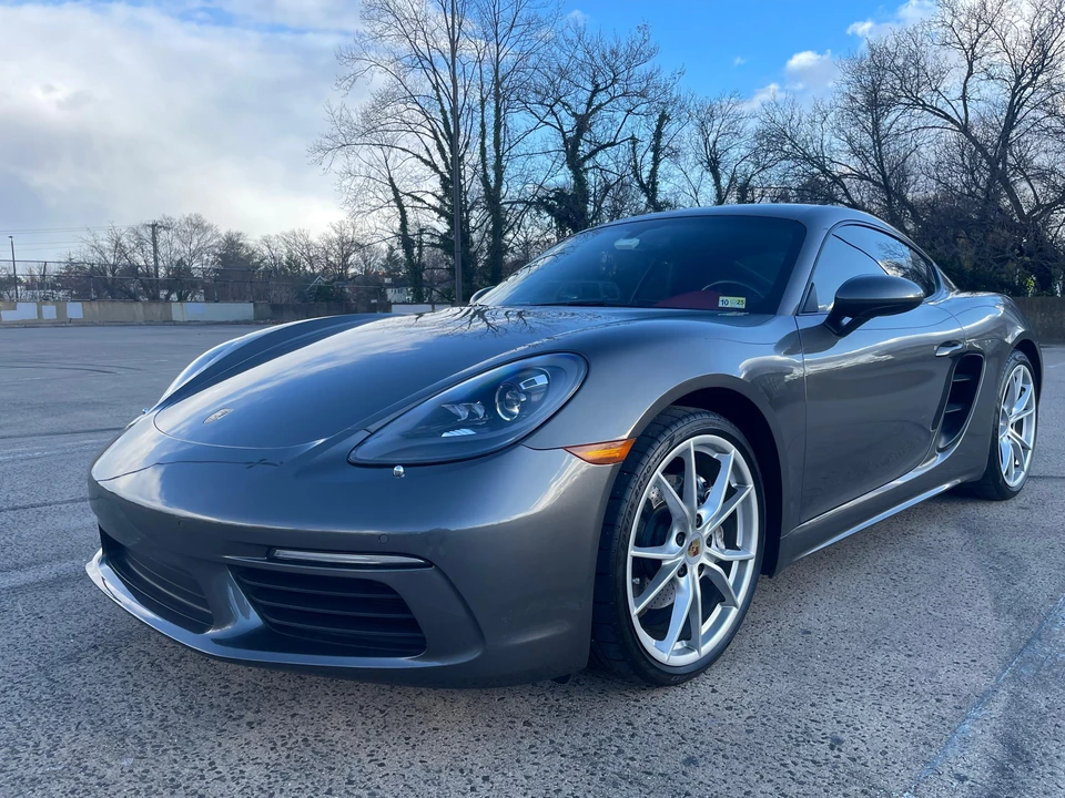 2017 Porsche 718 Cayman - Image 17 of 31