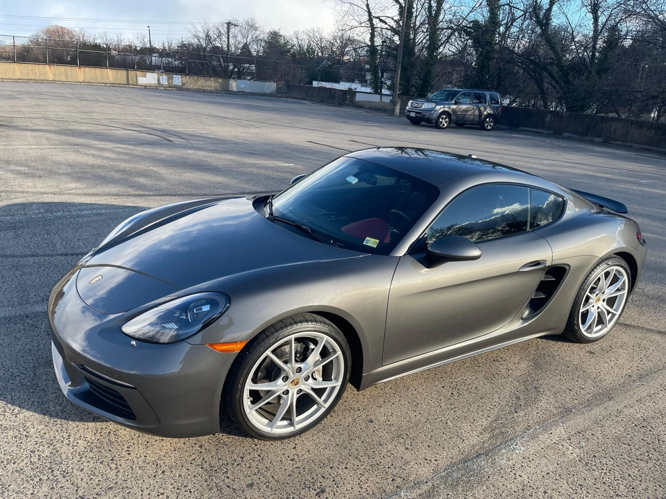 2017 Porsche 718 Cayman - Image 19 of 31