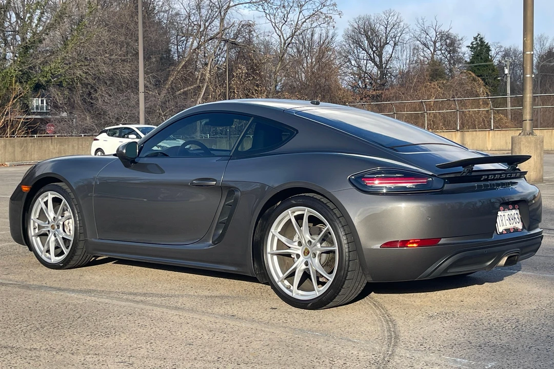 2017 Porsche 718 Cayman - Image 4 of 31