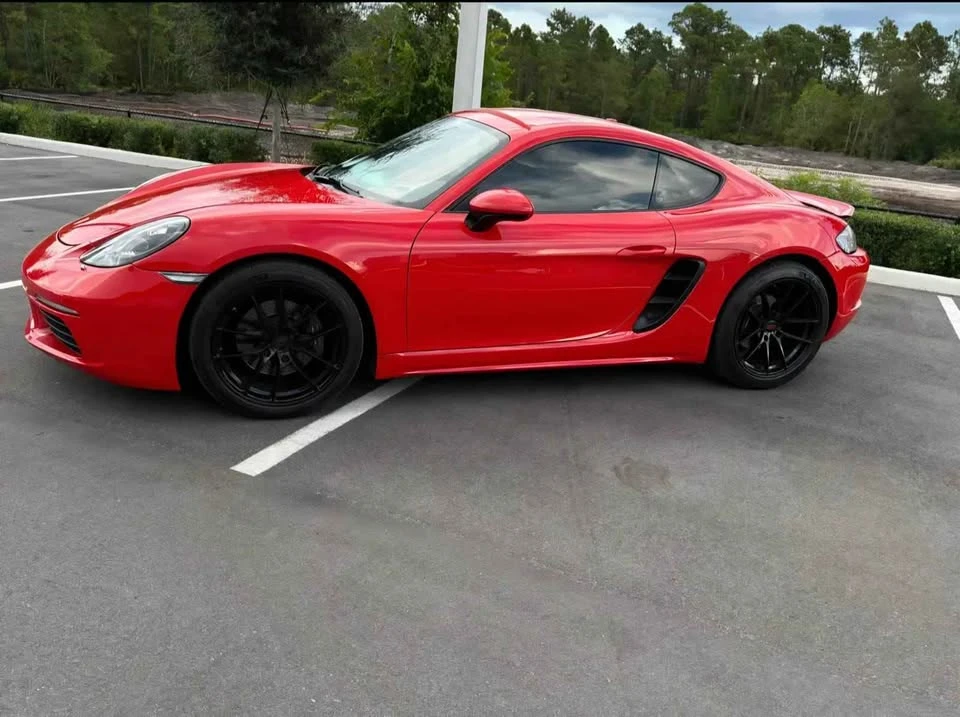 2017 Porsche 718 Cayman - Image 2 of 8
