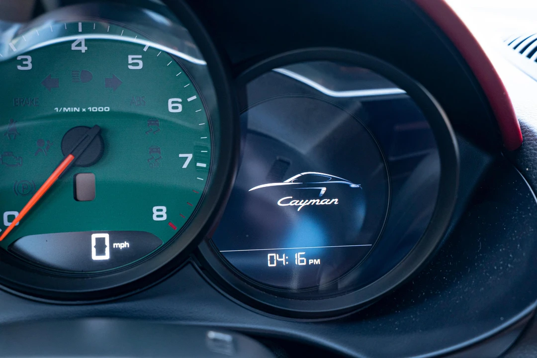 2017 Porsche 718 Cayman - Image 28 of 31