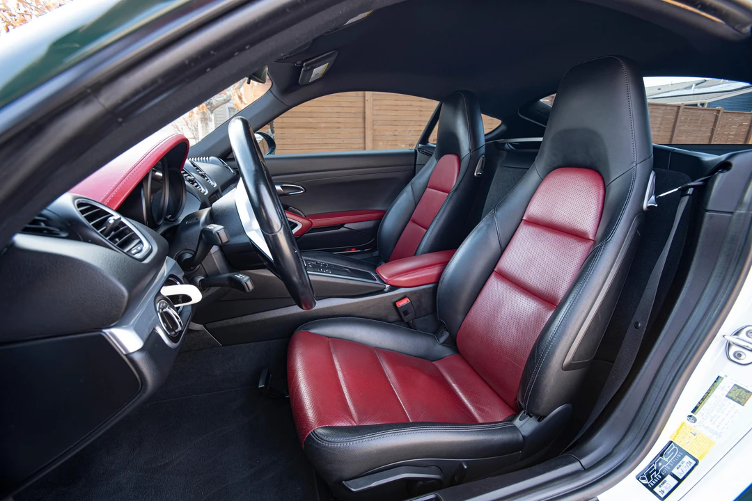 2017 Porsche 718 Cayman - Image 19 of 31