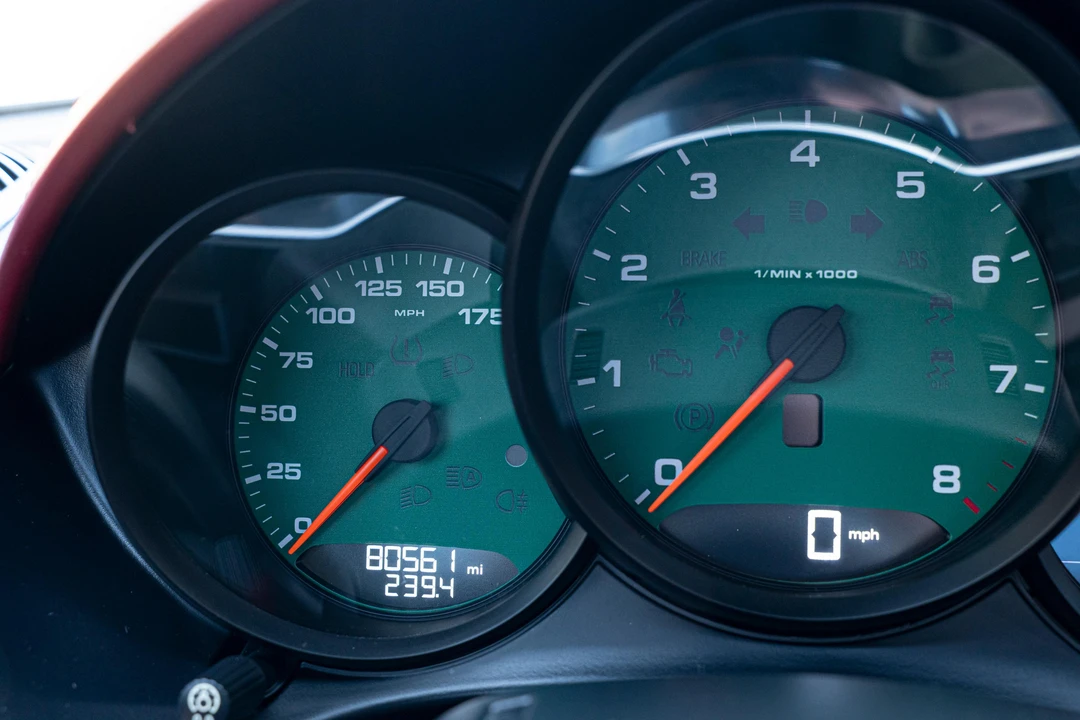 2017 Porsche 718 Cayman - Image 27 of 31