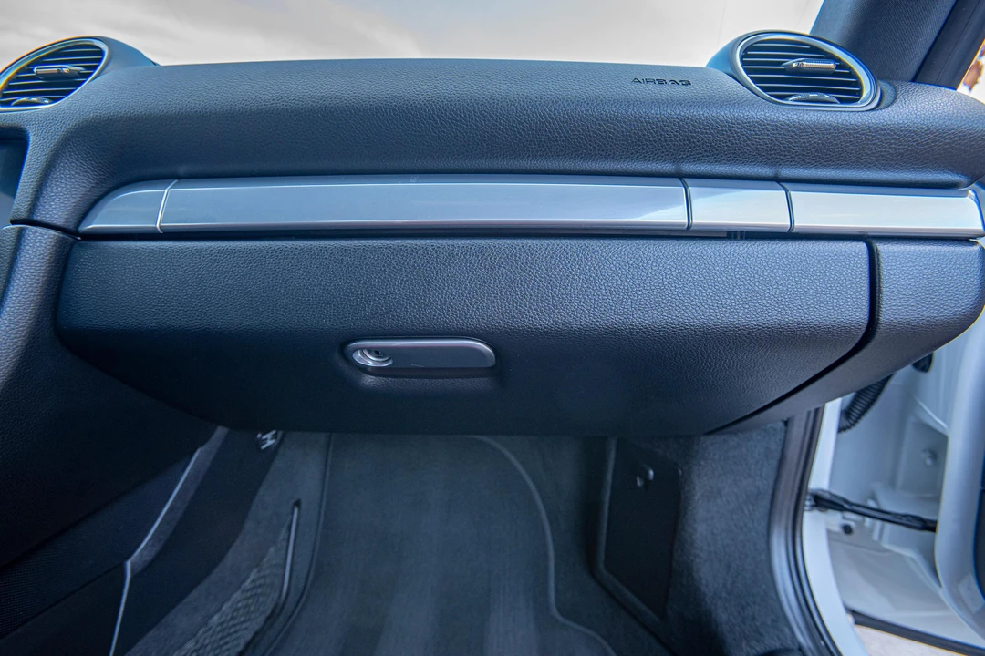 2017 Porsche 718 Cayman - Image 30 of 31