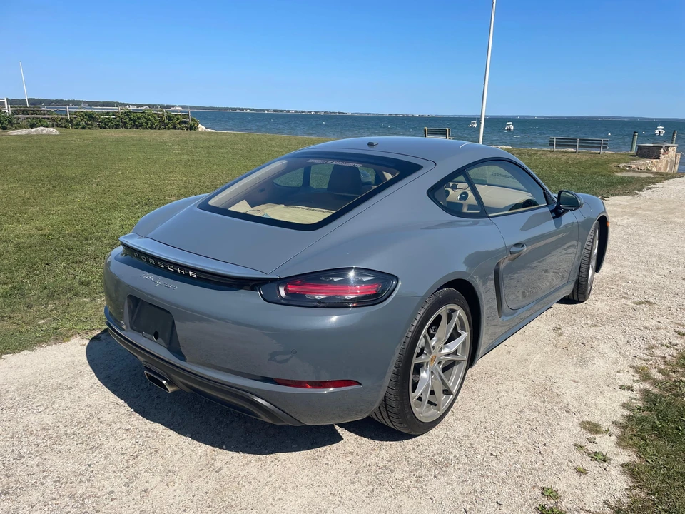 2017 Porsche 718 Cayman - Image 8 of 31
