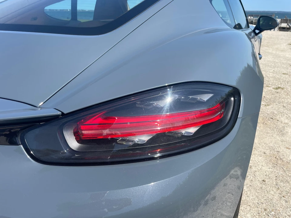 2017 Porsche 718 Cayman - Image 13 of 31