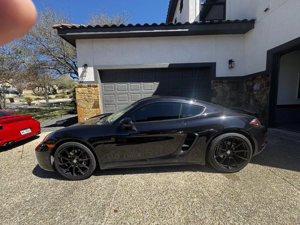 2017 Porsche 718 Cayman - Image 3 of 31