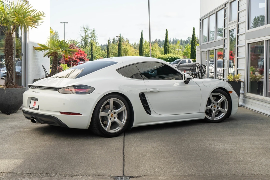 2017 Porsche Cayman - Image 6 of 31