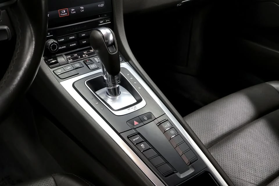 2017 Porsche 718 Cayman - Image 13 of 19