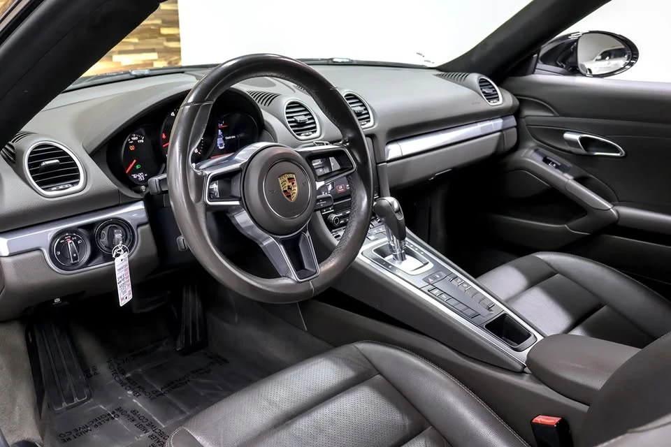2017 Porsche 718 Cayman - Image 9 of 19