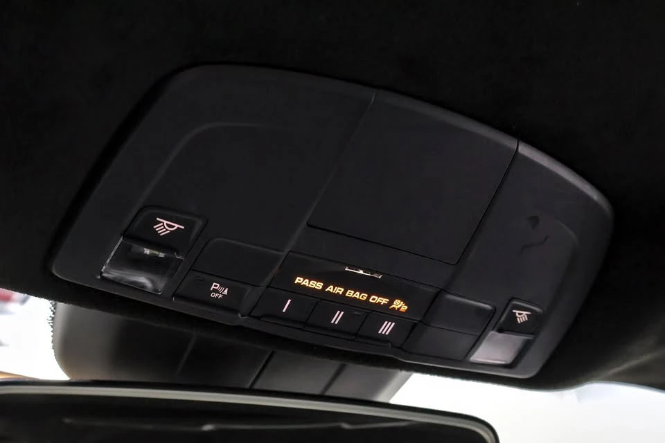 2017 Porsche 718 Cayman - Image 19 of 19