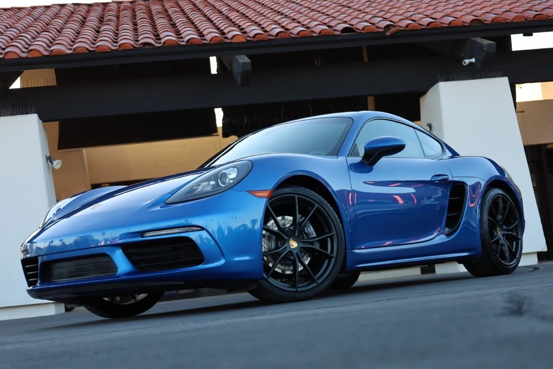 2017 Porsche 718 Cayman - Image 4 of 12