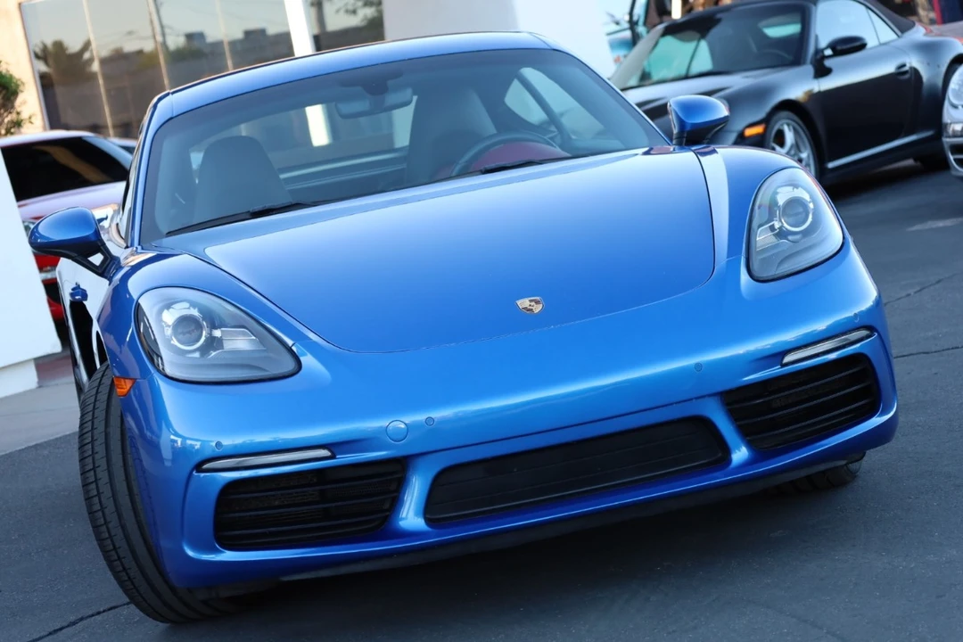 2017 Porsche 718 Cayman - Image 2 of 12