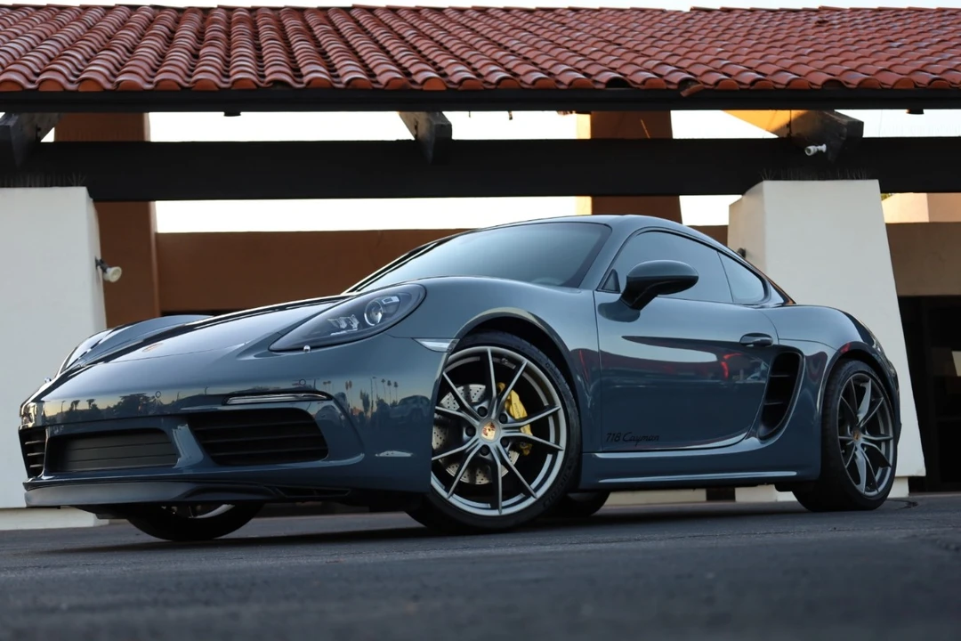 2017 Porsche 718 Cayman - Image 4 of 12