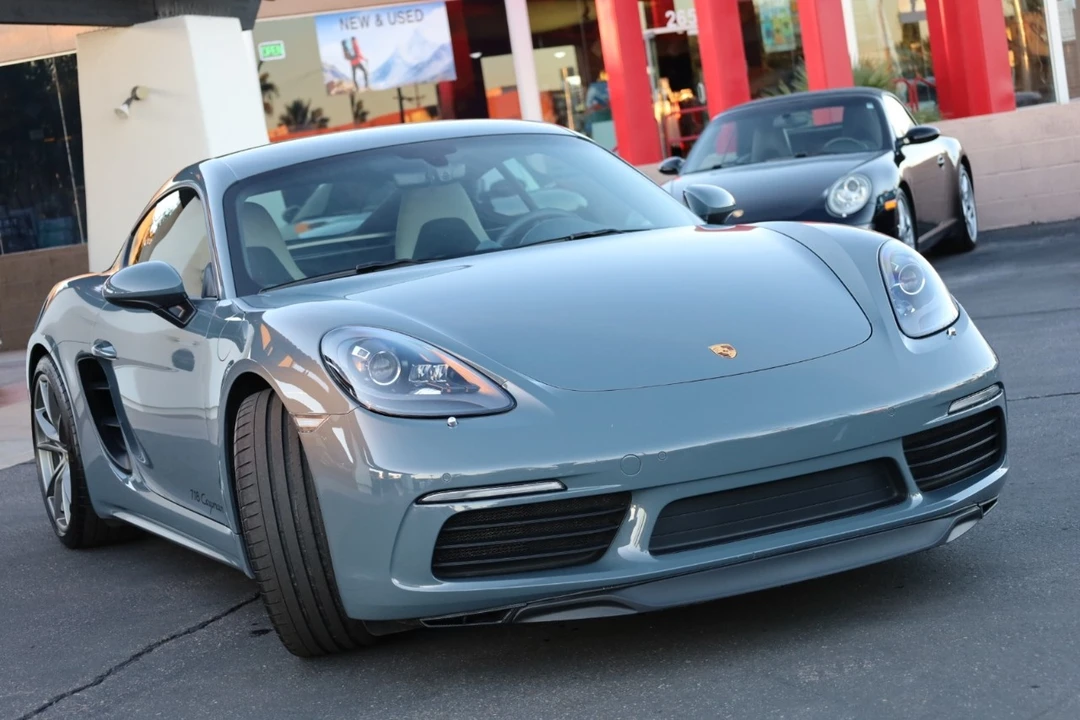 2017 Porsche 718 Cayman - Image 2 of 12
