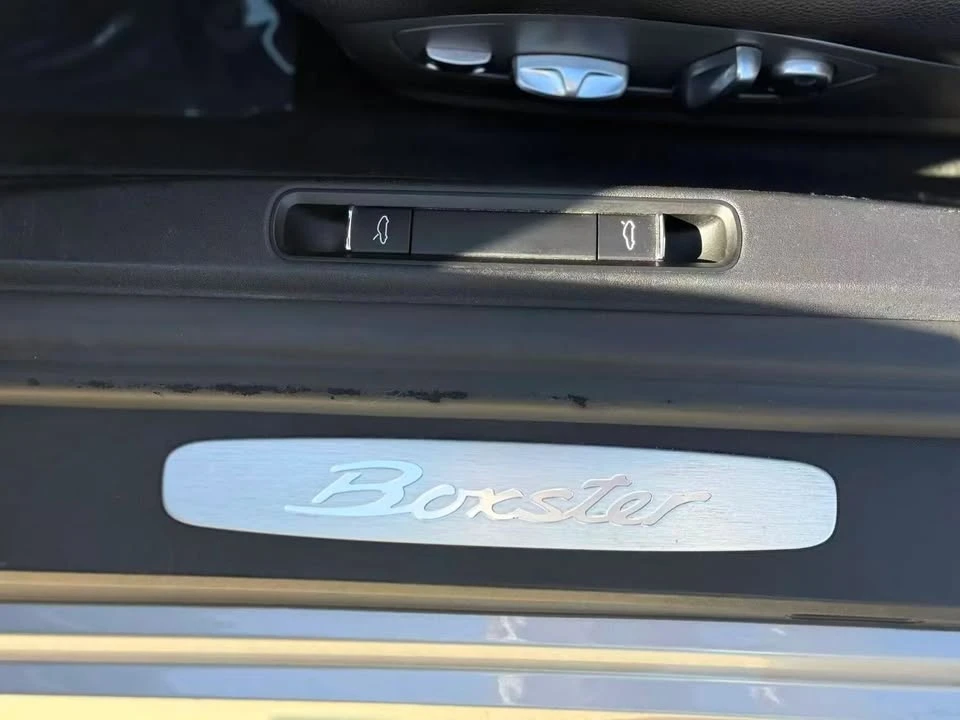 2017 Porsche 718 Boxster - Image 17 of 19