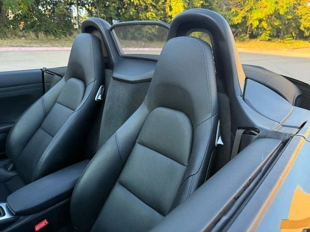 2017 Porsche 718 Boxster - Image 9 of 14