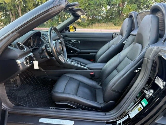 2017 Porsche 718 Boxster - Image 8 of 14