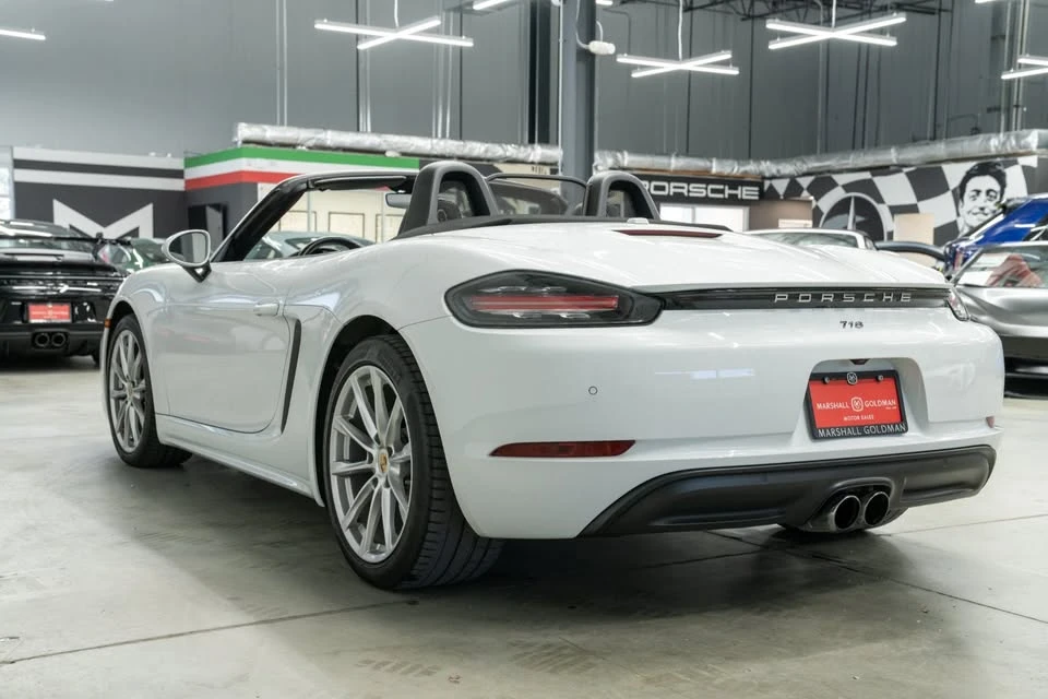 2017 Porsche 718 Boxster - Image 5 of 19