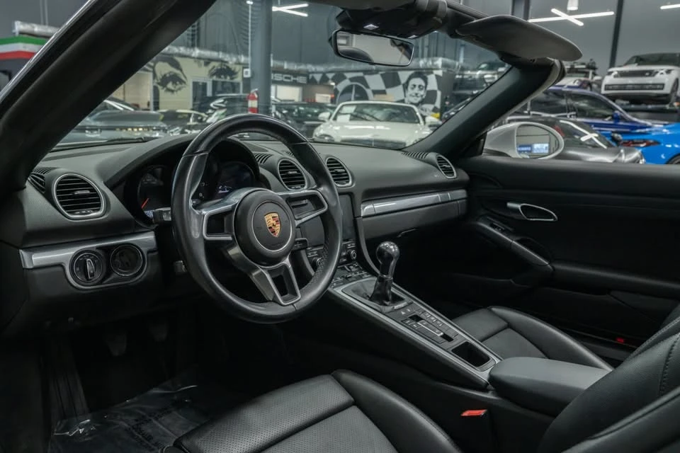 2017 Porsche 718 Boxster - Image 11 of 19