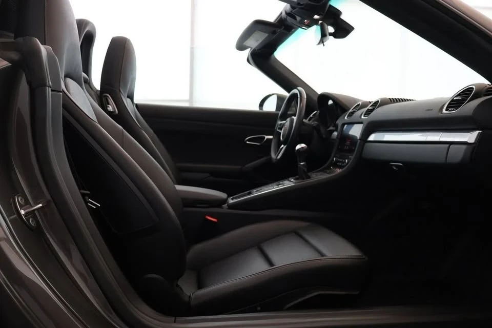 2017 Porsche 718 Boxster - Image 6 of 20
