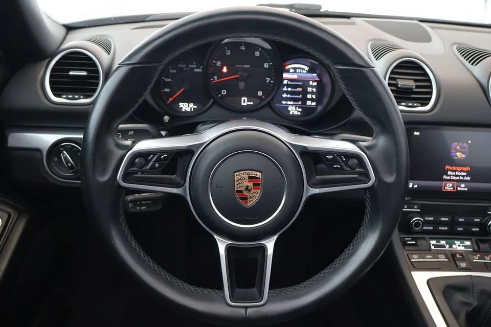 2017 Porsche 718 Boxster - Image 9 of 20
