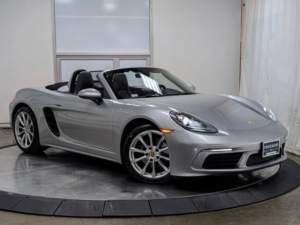 2017 Porsche 718 Boxster - Image 11 of 20