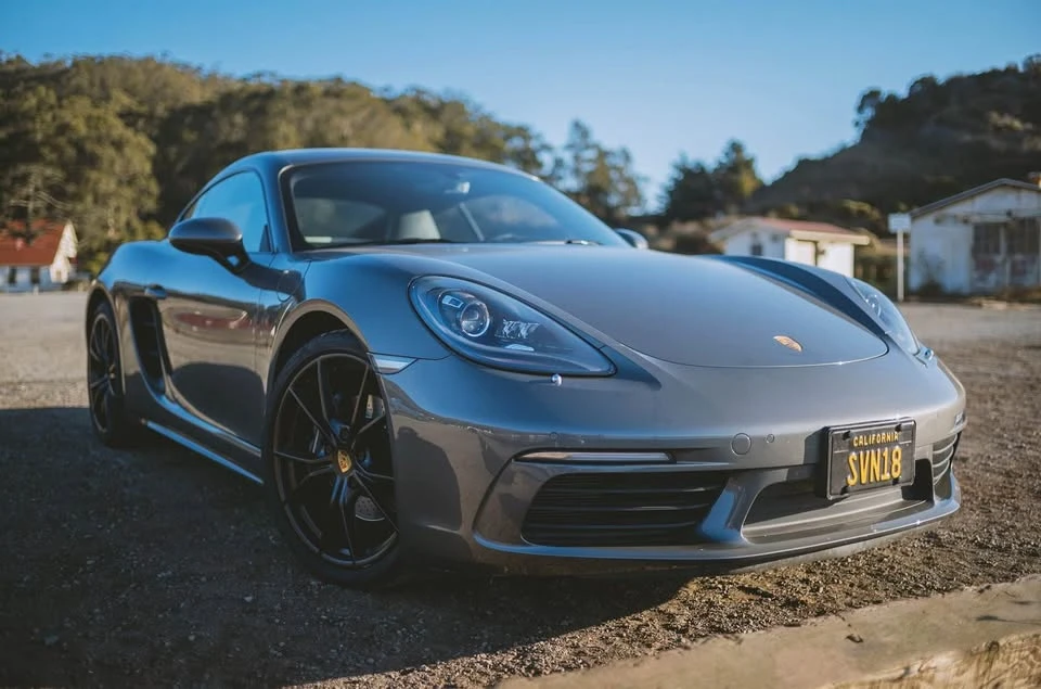 2017 Porsche 718 Cayman - Image 6 of 12