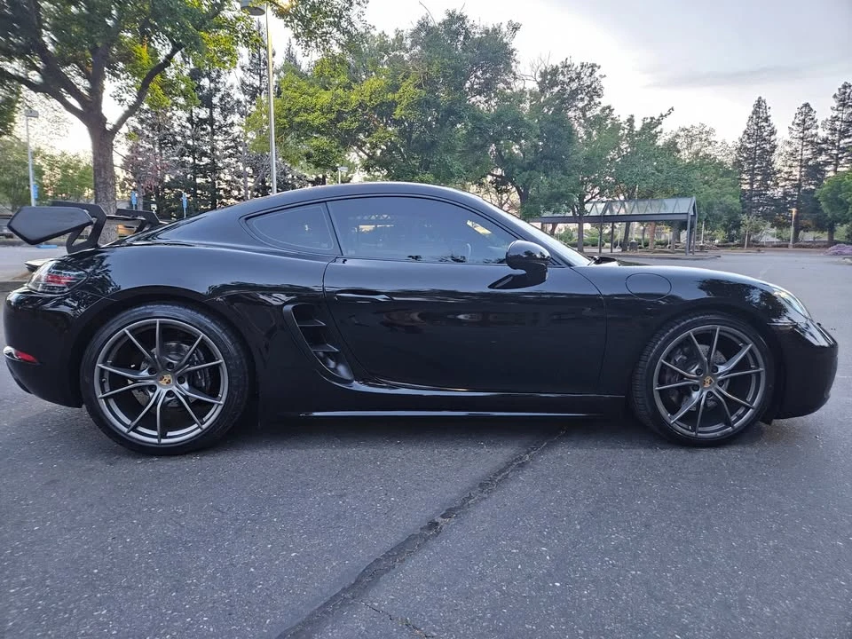 2017 Porsche 718 Cayman - Image 11 of 16